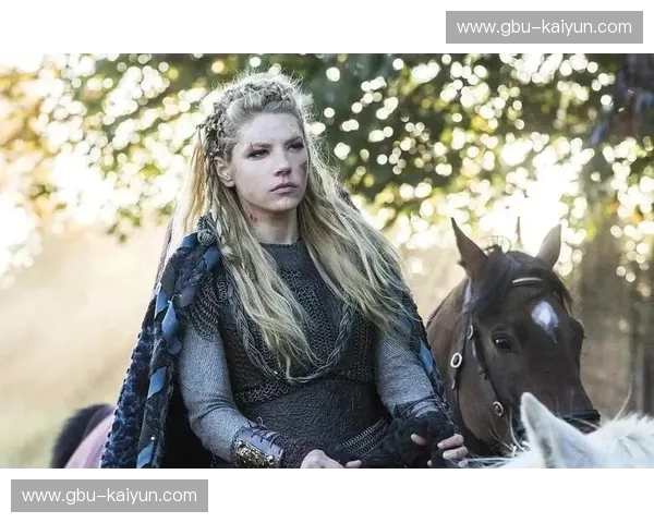 维京传奇与奥德赛史诗：跨越千年的文化碰撞与不朽回响